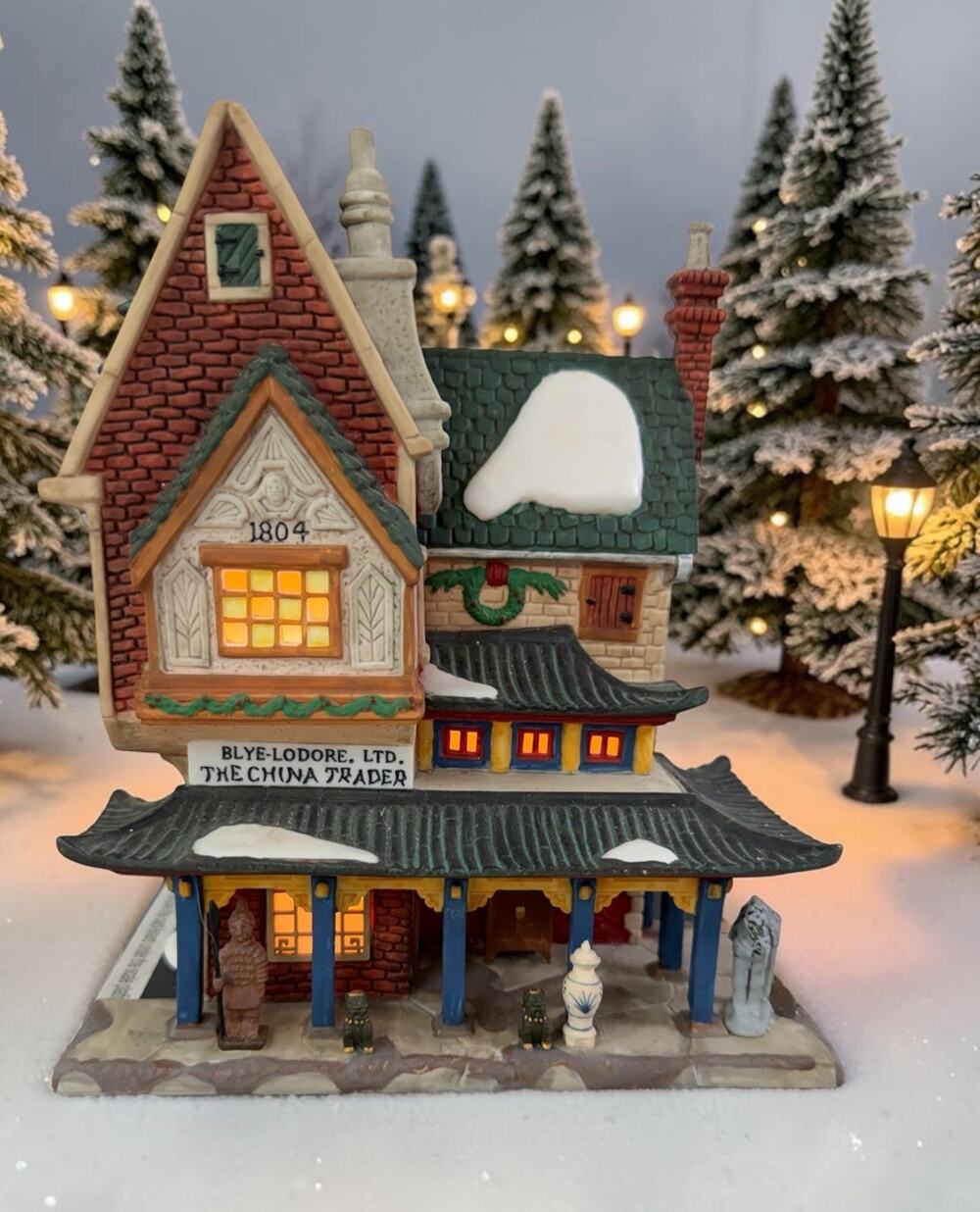 Vintage Dept 56 “The China Trader” Dickens Village Series RETIRED 6.25”x7.25”